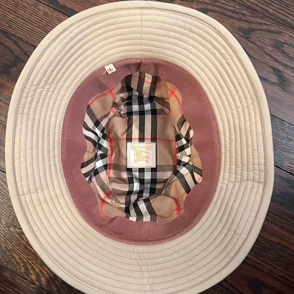 Burberry Bucket Hat - Picture 3 of 4